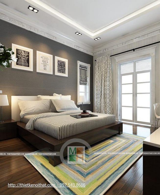 của họ Bức tường dán giấy hoa văn sẽ giúp giảm bớt đi sự cứng cỏi khi gia chủ lựa chọn cho phòng ngủ của họ.